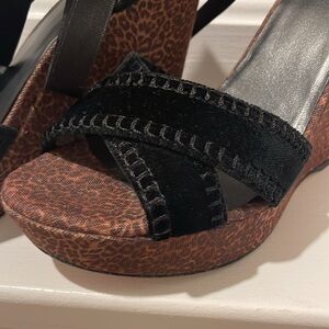 Stuart Weizman wedges